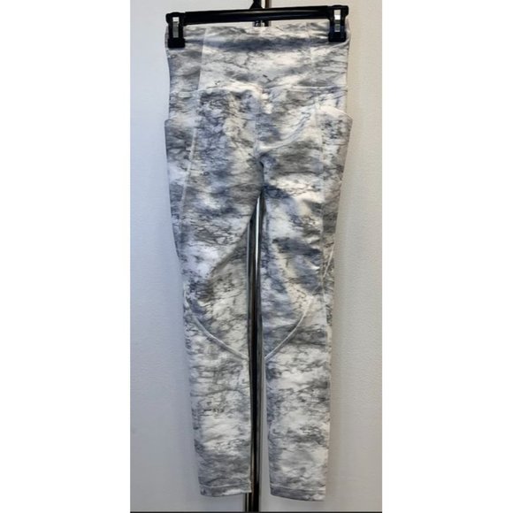 XERSION Womens High Rise Fitted 7/8 Ankle Legging - Picture 2 of 2